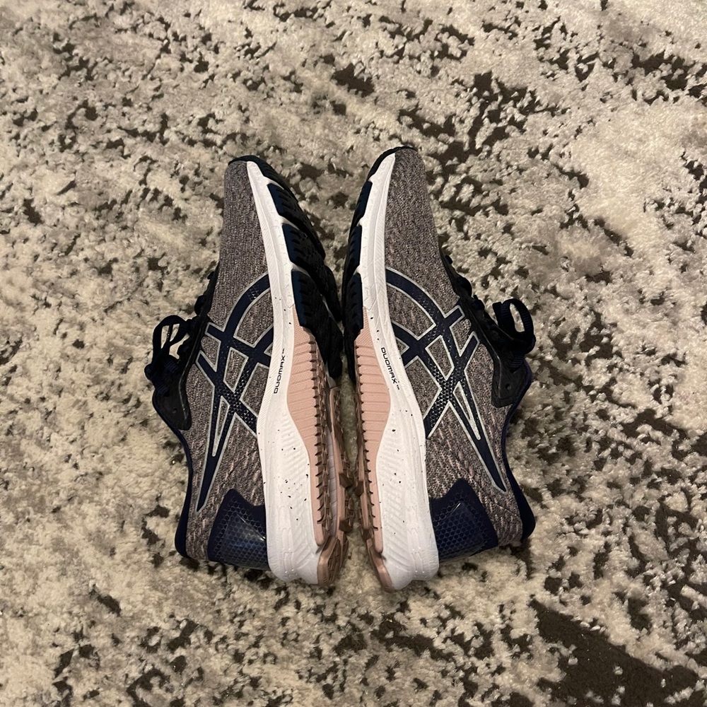 Women’s ASICS